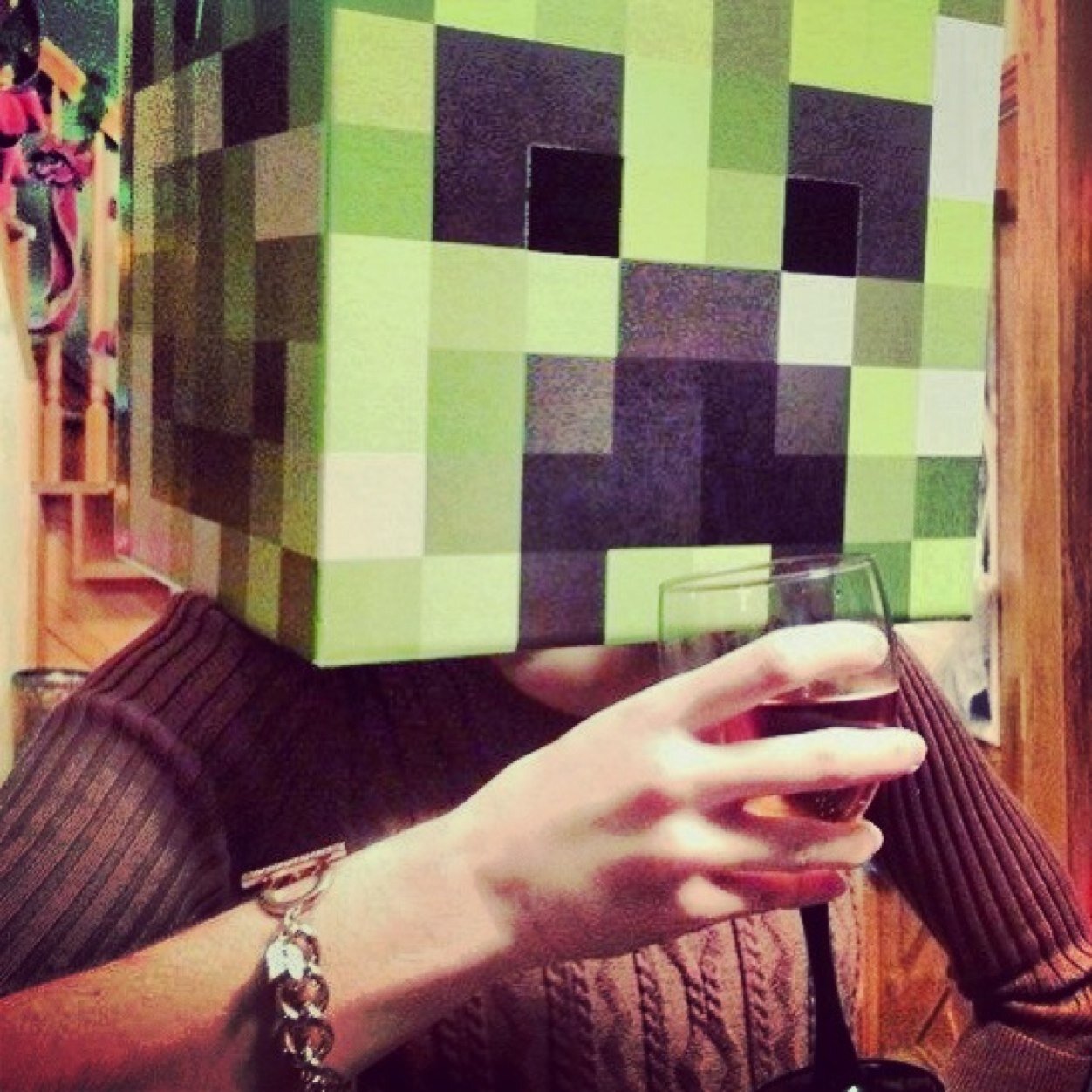 Jeraywen's profile picture. Nothing too exciting here. Move along.