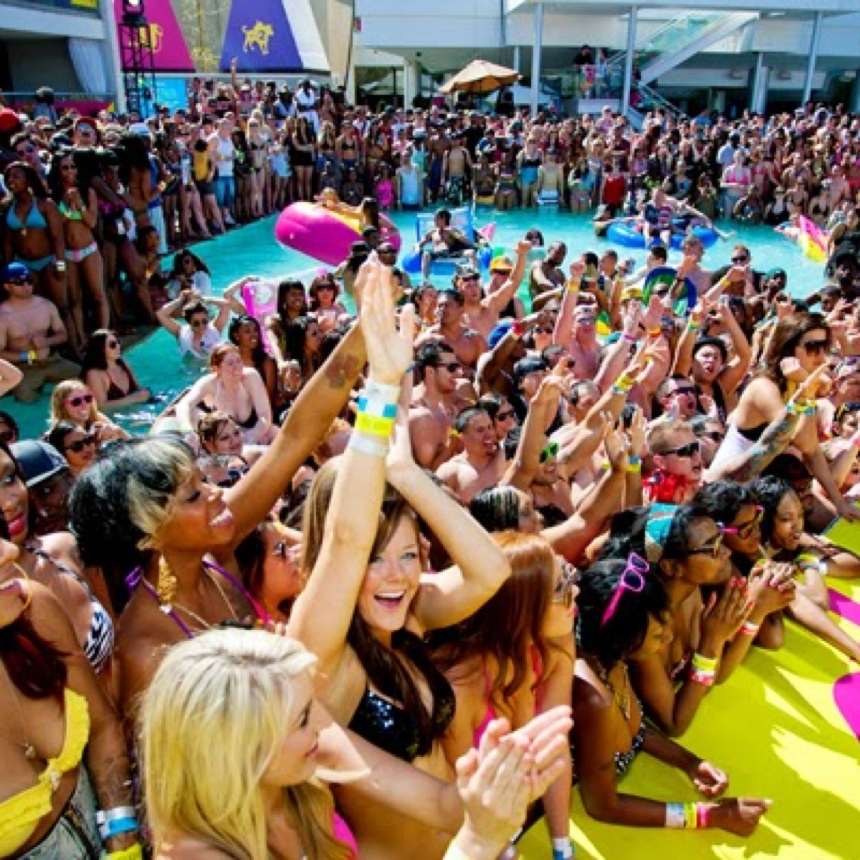 Official Twitter for South Padre Spring Break #SouthPadreSB15 #SouthPadreFollowTrain