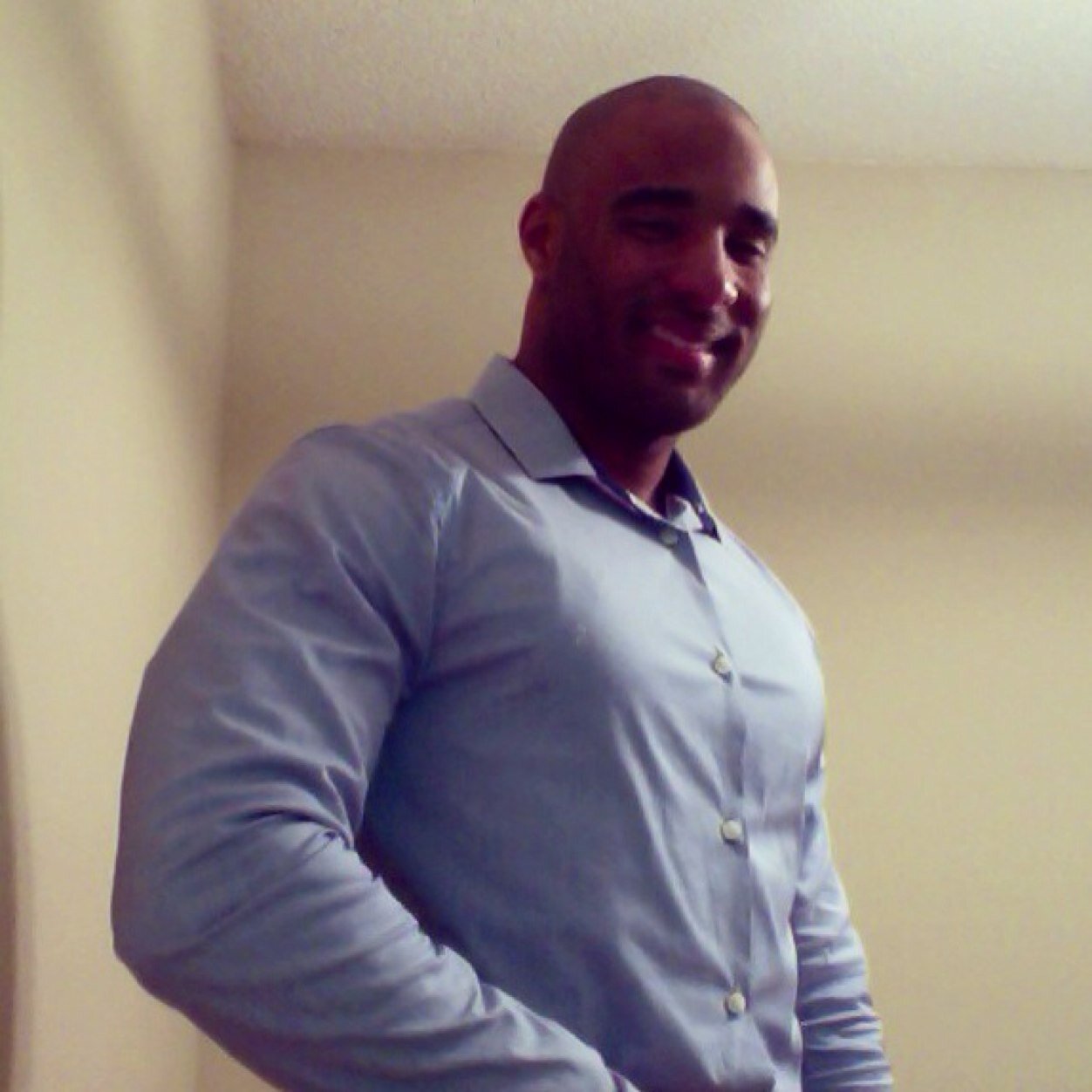 A warrior and a Christian who puts 200% in everything I do. My life has no finish line.