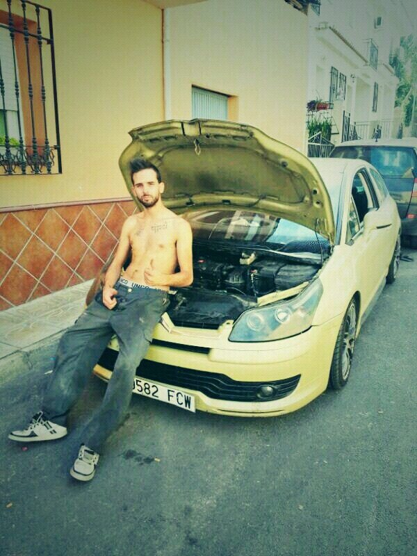 no nesesito q vea lo bueno de mi.... nesesito q vea lo malo y aun asi me quieraa...