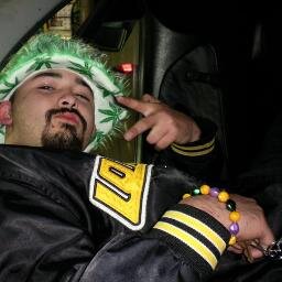 MARTINDCORONAJR's profile picture. LA MENTE ES UN LABERINTO EN EL QUE CUALQUIERA PUEDE PERDERSE. people say i need to see a shrink i just want what god promised peace and quiet