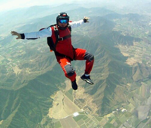 marcomendezu's profile picture. Constructor de profesión, Paracaidista, buzo, motociclista, cinéfilo, cruzado de ❤️ y del lado de los buenos.  🇨🇱