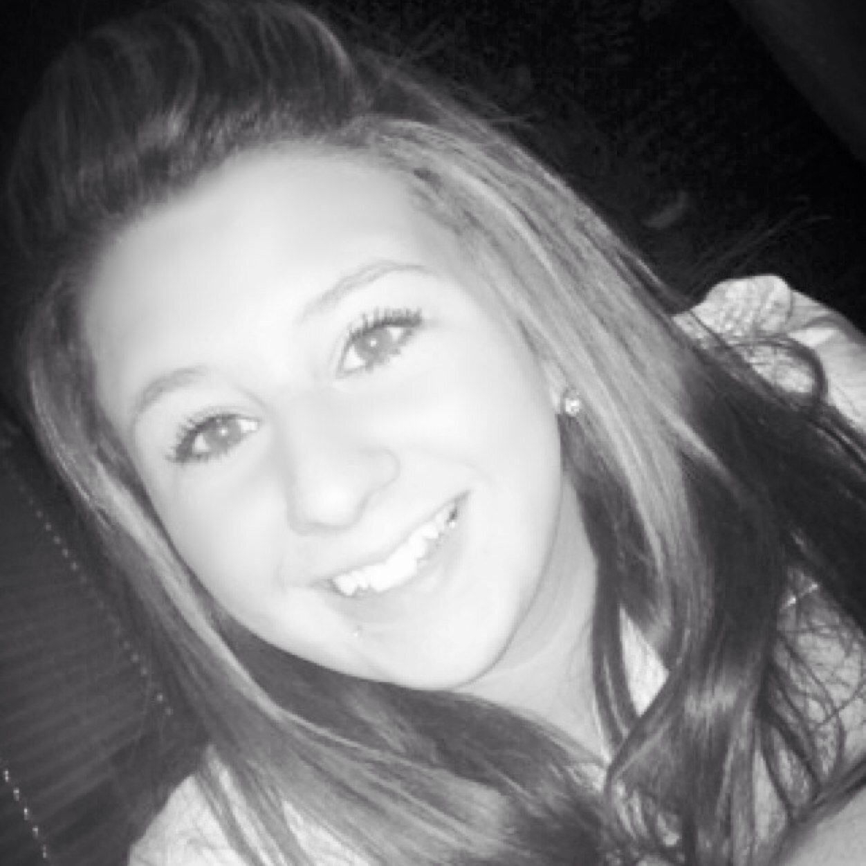 happily taken by Mason Drew :)