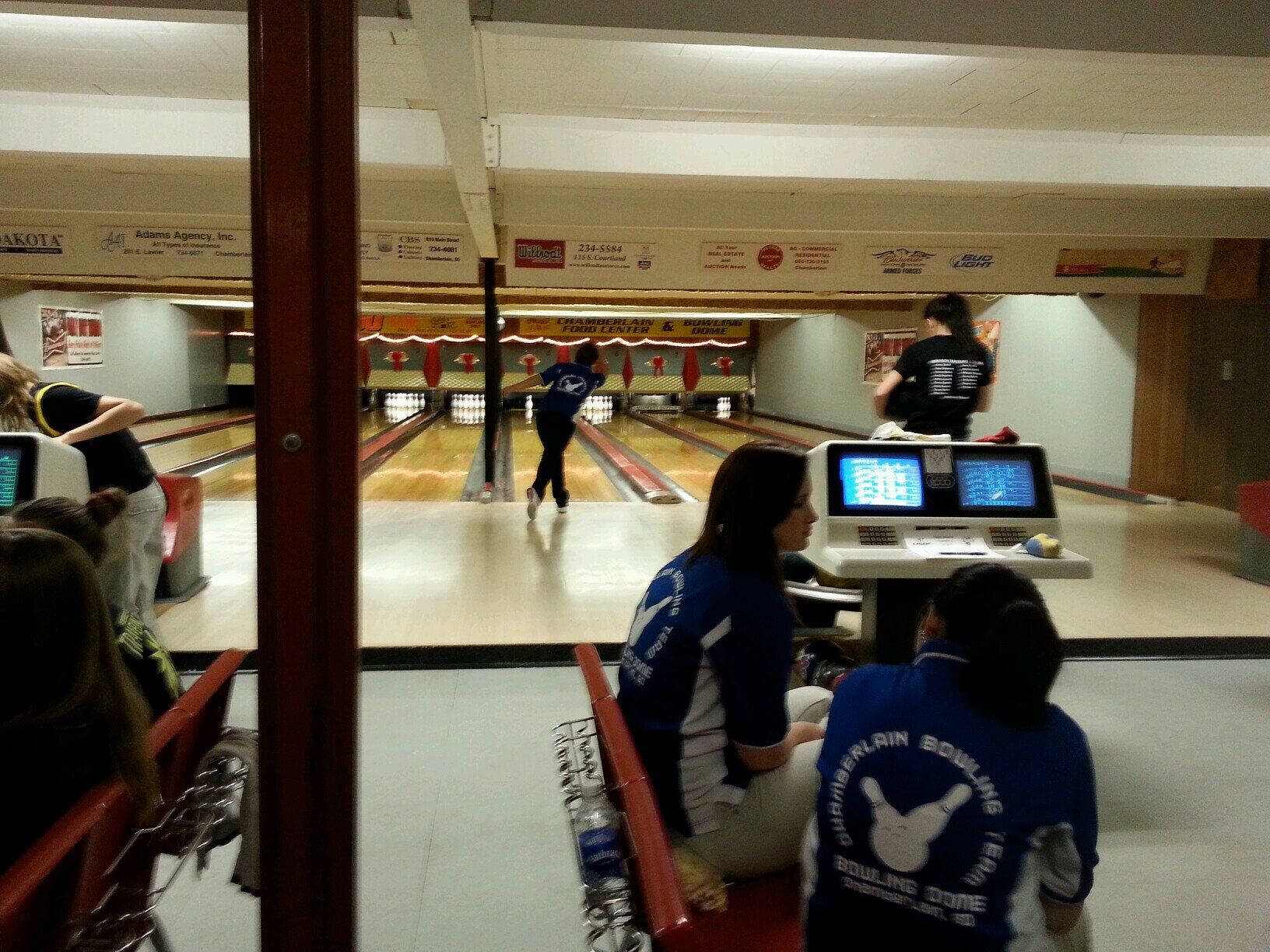 sdwalleyeguide's profile picture. Love to fish and bowl!!