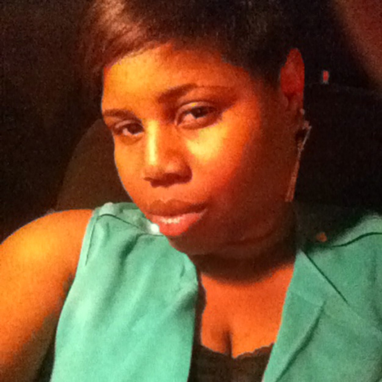 I'm me && if you don't like it (FLIPS HAIR:)...┌П┐F*(•_•)*K┌П┐ U! #Teamproudmommy #Teamfollowback #Teambosschick #Teamgemini #TeamShortAndSexy #TeamEducated