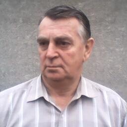 Бывший Председатель РО  СДПР , учредитель НЧОУ  школа РУСИЧ . В настоящее время пенсионер, ветеран боевых действий, тренер по боевому САМБО.т. 9094676171.