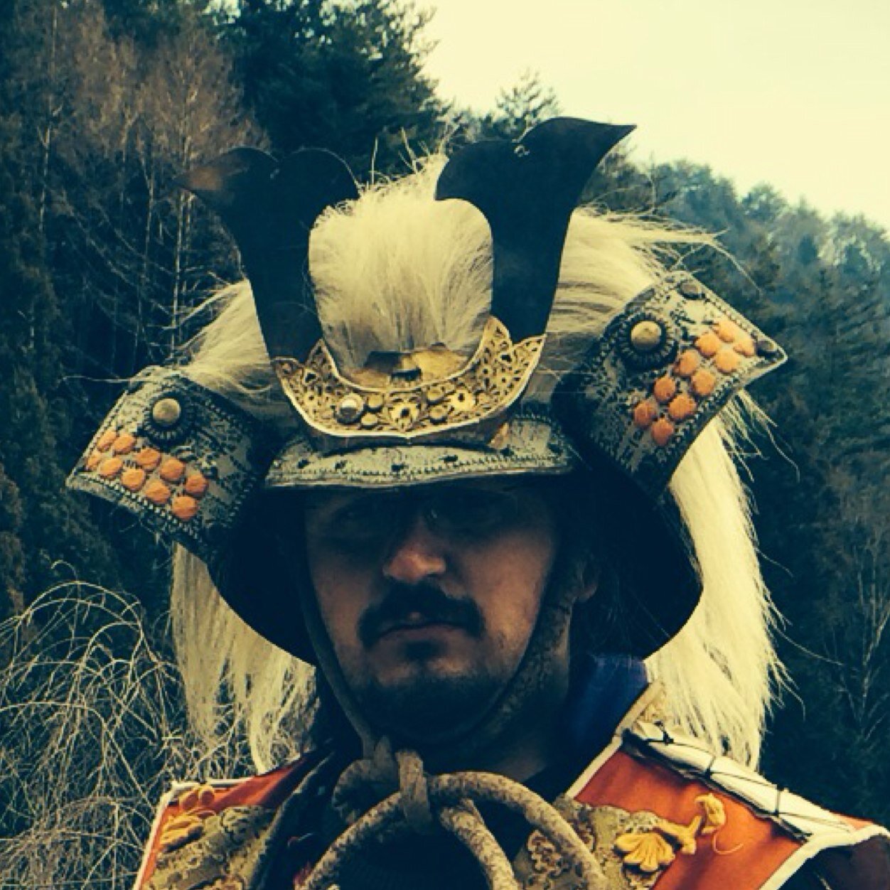 thewazaa's profile picture. soy el tipico pesado que no puede estar 3 frases seguidas sin intentar decir algo ocurrente, y aunque todo el mundo está hasta los huevos, sigue y persiste.