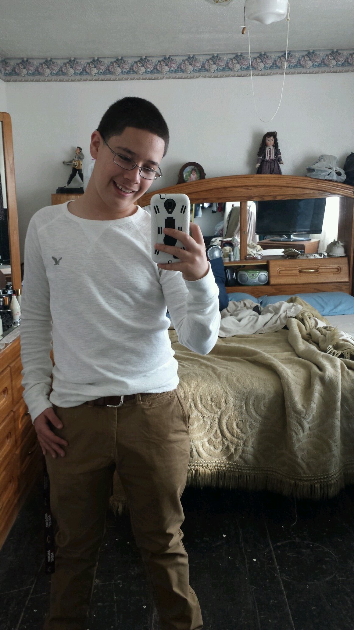 Andy; funny | smart|short but who cares| cutie;D | major swag(; | follow or go suck a dick!;D xoxo -@_Madissonn && @OhhDamKaay 3