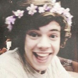 hey cutie, this is a free follow from @Sxcbczayn, if you follow him, he will think your Gucci but if you don't your crocs, pls help him get to his goal. ily xo