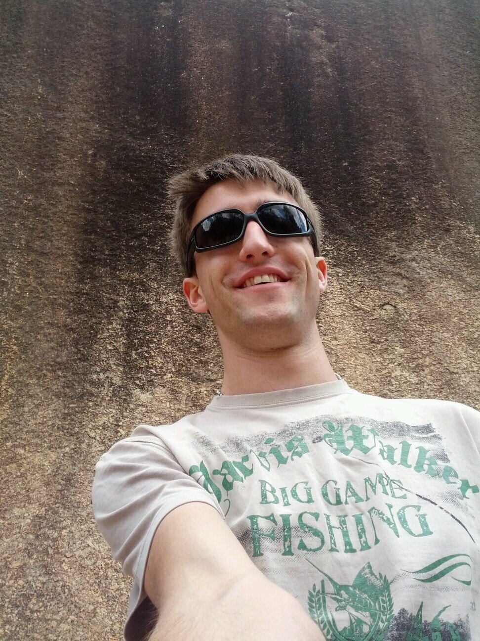 Computer Scientist/Programmer, Linux lover and tries to make games in my spare time.