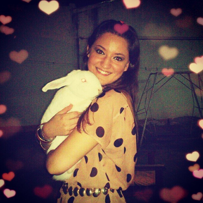 Abogada,
no acepto sin embargo, si intentan adoctrinarme, 
yo quiero elegir con que veneno envenenarme.-