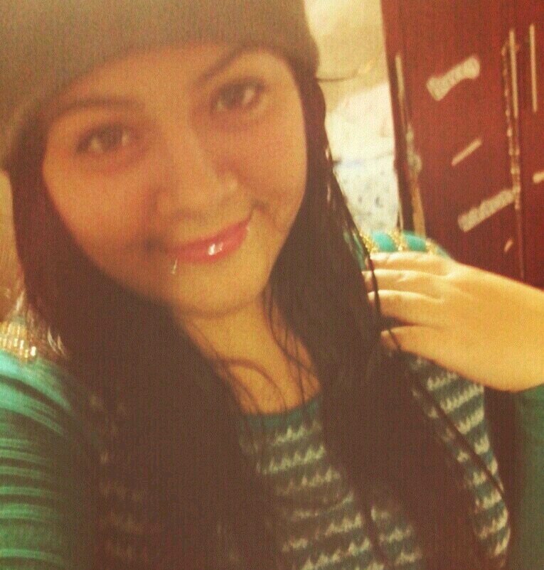 Hola, me llamo Jazmín & soy Directioner, tambien 5SOSFAM *u*  Apoyar a mis ídolos es lo que más me gusta hacer, simplemente los AMO :)