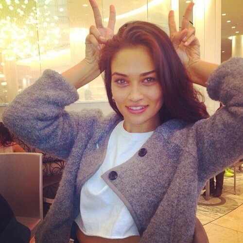 OralleLettrig's profile picture. He ignores you, but you like him. He does nothing, but you fall for him. You miss him, even though you know he will never care.