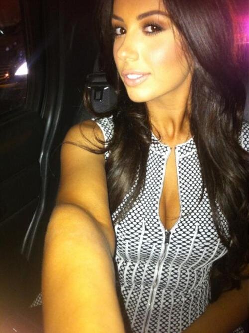 LaurianneKilken's profile picture. Dear Best Friend, I thought you should know that I miss you and all the laughs we used to have. I wish our friendship wasn't fading.