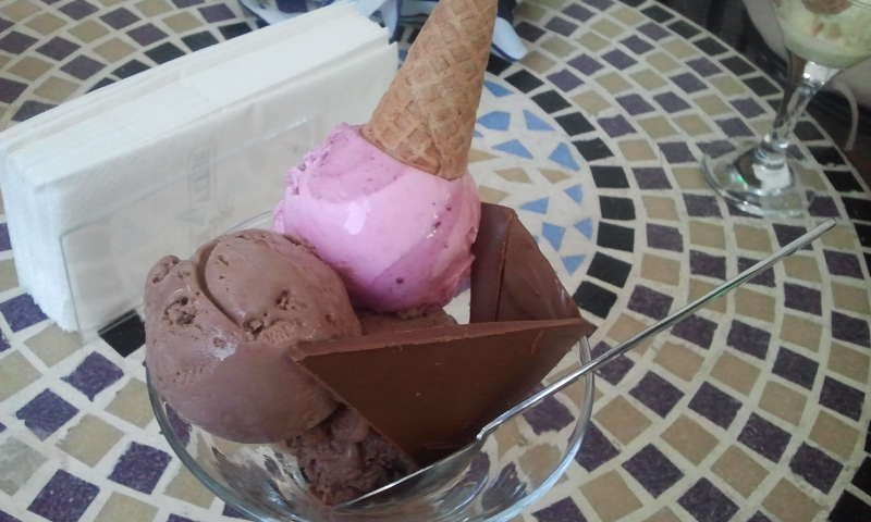 tinuthomas126's profile picture. 