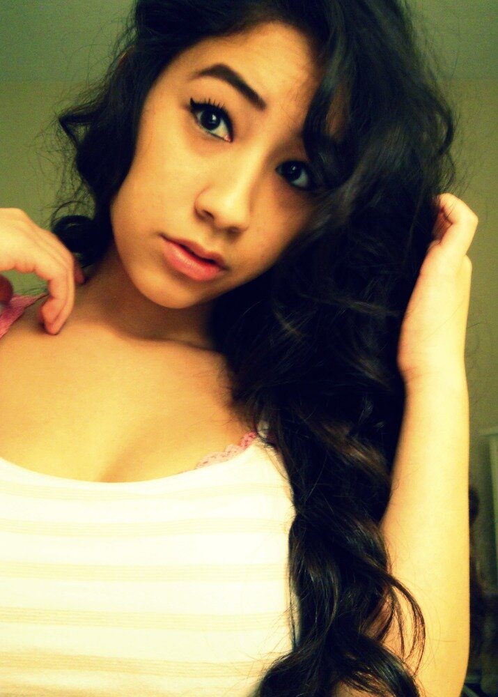 FelipaLeeson's profile picture. I love it when I hug someone, and just when I'm about to let go, they hug me even tighter.