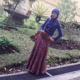 Tikha_84's profile picture. 