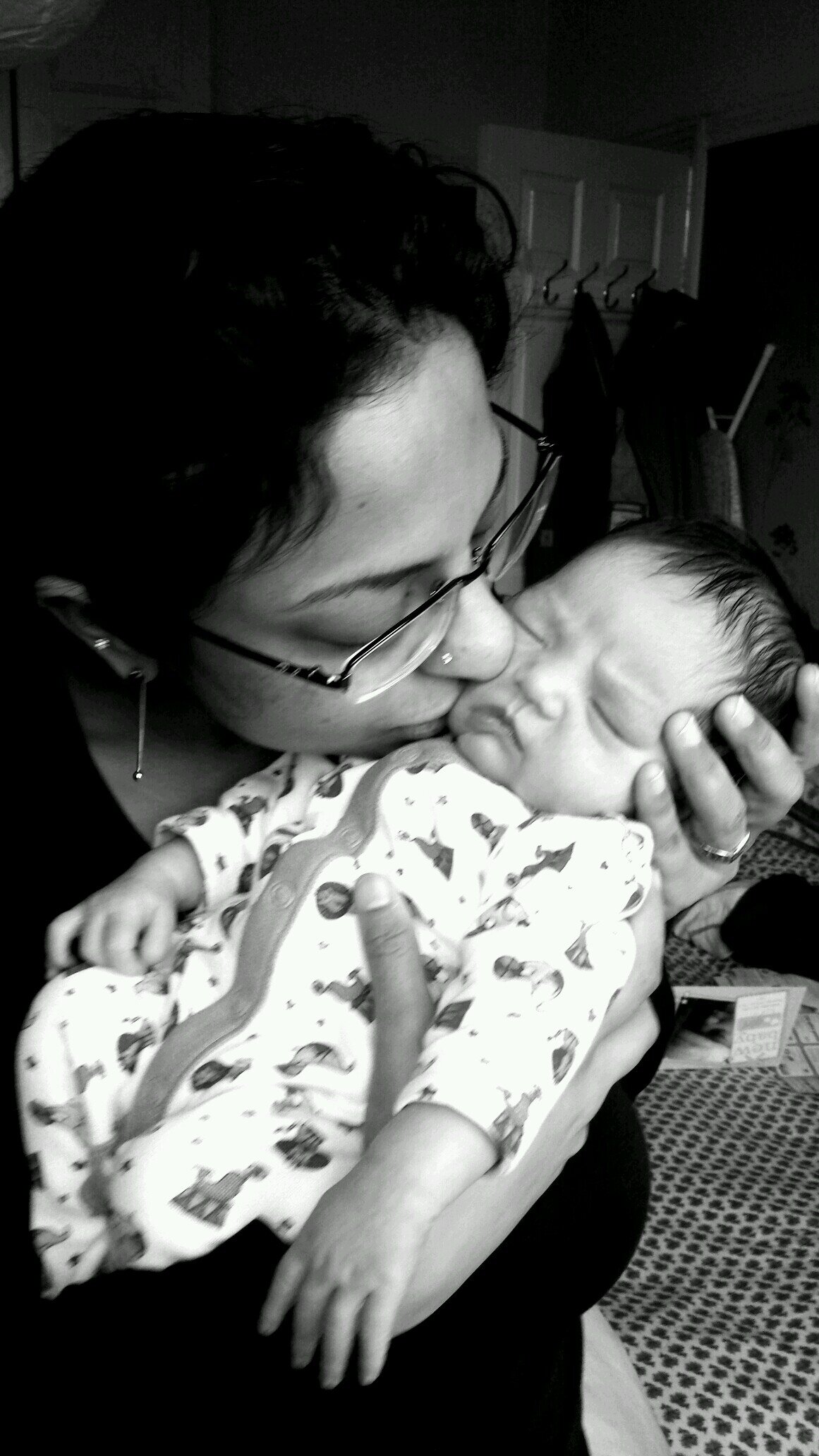 Maami and Mummy. Good food. Bad films. All books. Connoisseur of Nappies. Work at https://t.co/CBHXKS2sJI