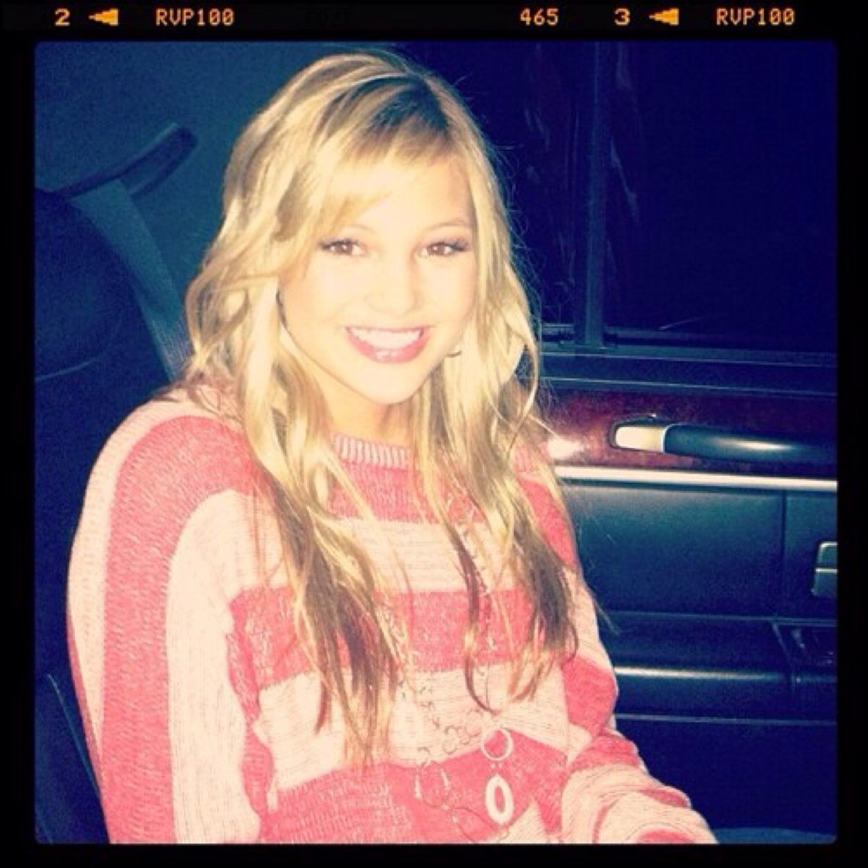 Hi im Kim bisexul and married to @SexyyAlexisD back off shes mine