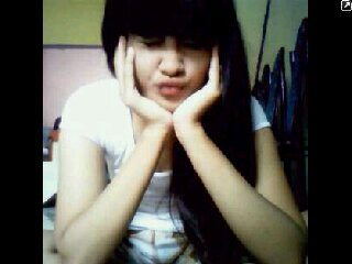 Jangan ngeliat nanti naksirrr » @puputajeng2 follow dulu  retweet dulu  baru kenalan ☺