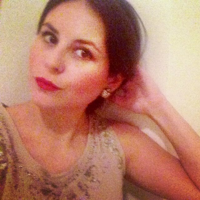 renatargda's profile picture. Folly & bunny ears.