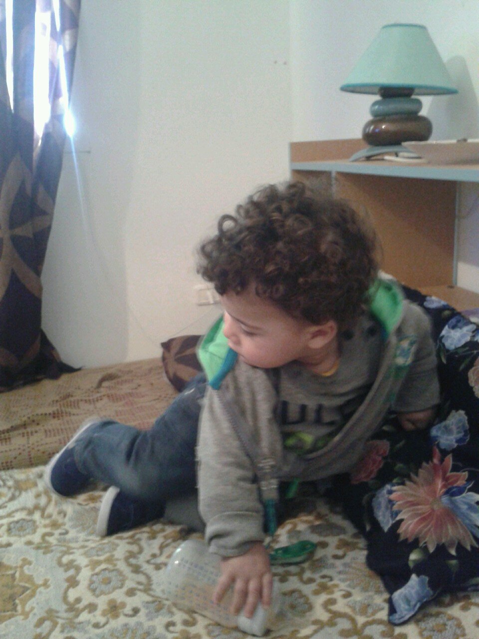 hous32399's profile picture. 