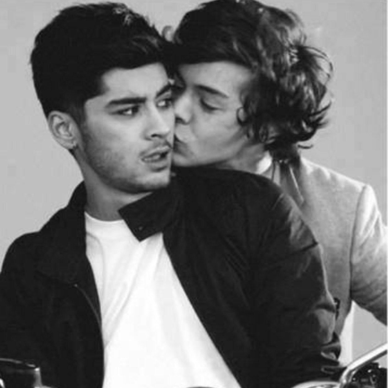 Just some #imagines of 1D, 5SOS and more :) There are some imagines in the favourites;) Follow us for more!:)