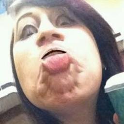 dis is kaii or can be spolt lik kayy. lurve me n be frand cuz ur mai frand.