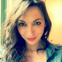 PaolaGarifi's profile picture. Giornalista, sicula ma romana d'adozione, milanista. Io non sono stata rapita dagli alieni. A me, gli alieni, m’hanno abbandonata qui.