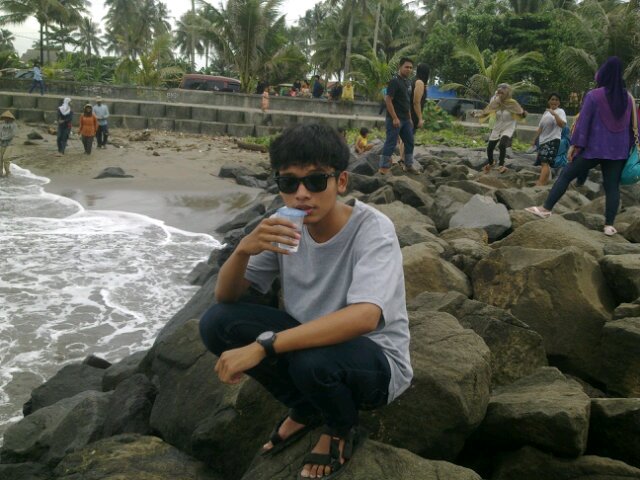 rian_alfean's profile picture. Jadi anak band bukan sekedar hobi melainkan cita cita :)