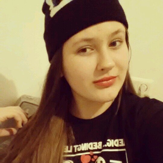 I from România, but i live in Deutschland . Follow me and i follow you back