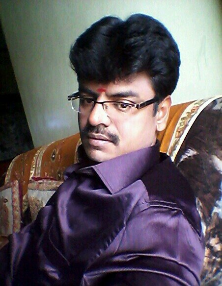 Like to know frnds from all over world and express our attitude:)..Follow Me I will Sure Follow Back:)