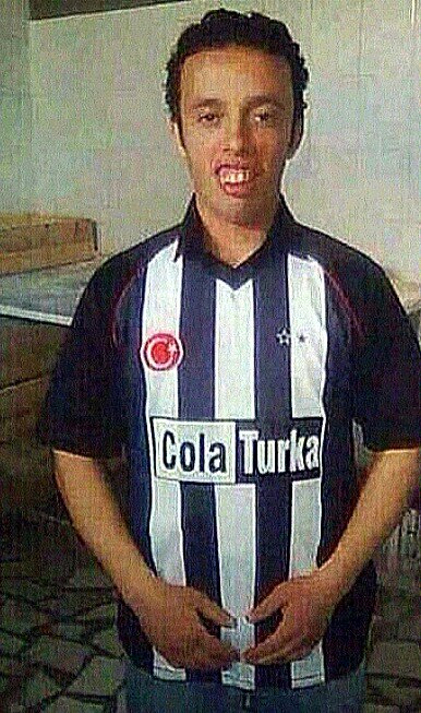 Sneijder kafa....Geyiğe hasret bi nesil olmaz olsun....yaşasın full komedi.