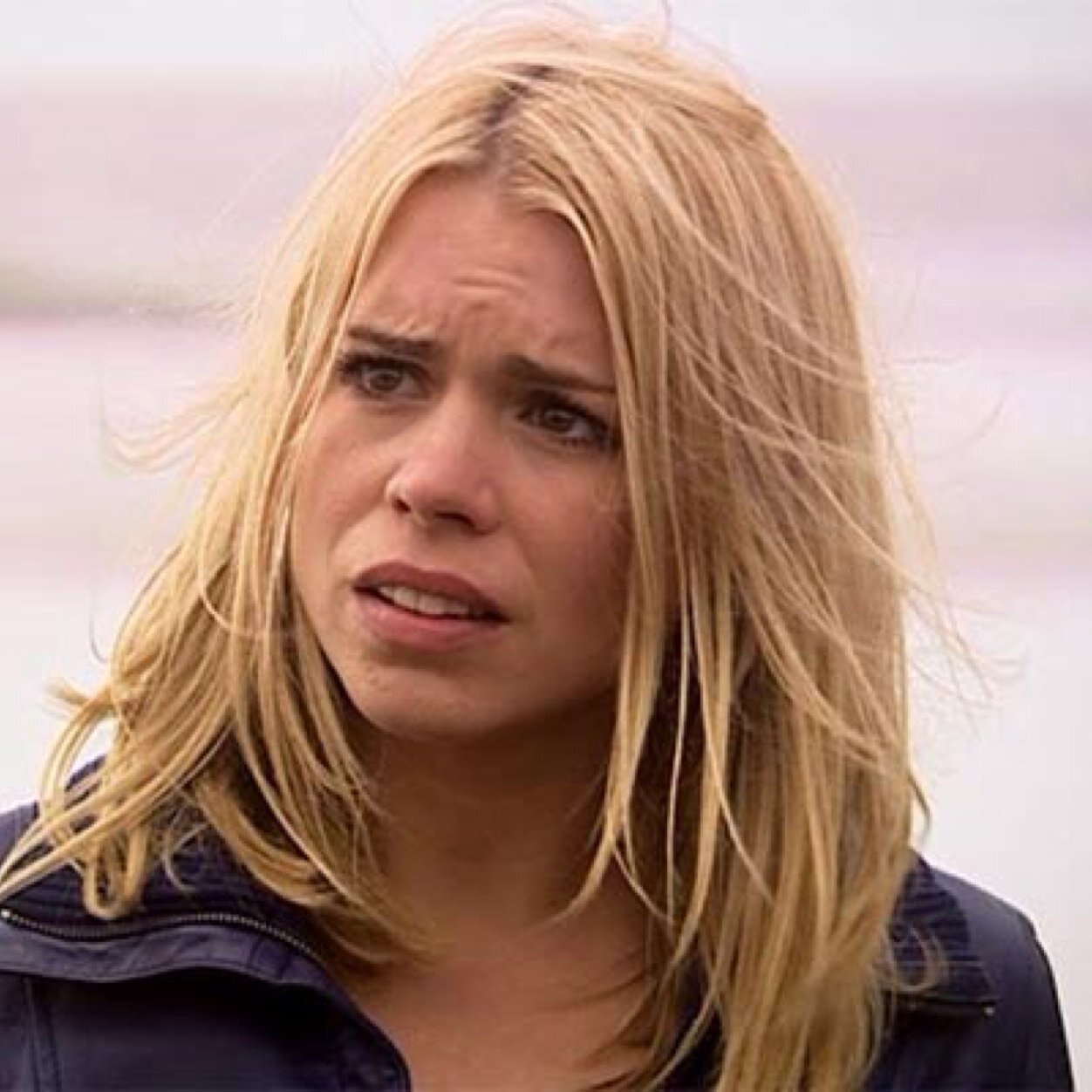 Im Rose Tyler! I'm the Bad Wolf and i'm in love with The Doctor! Forming a band with @ImpossibleGhost