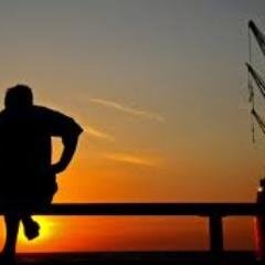 freehoroz's profile picture. güneşin  yeniden dogdugundaki sıcaklık kadar yakınım...peki ya sen ....