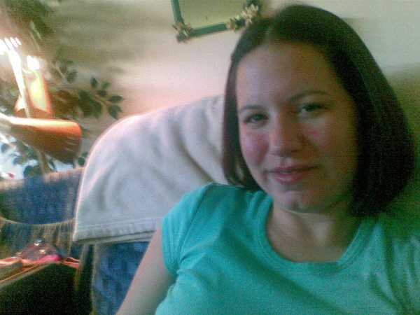 ChestiesLisa's profile picture. Housekeeper, Loves music and reading, Wife, Pet parent