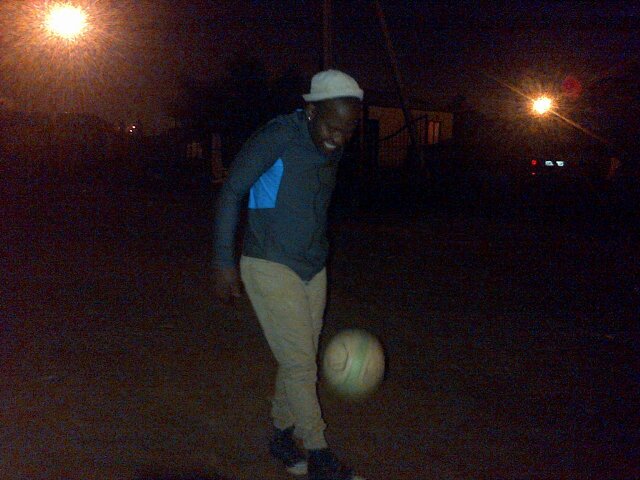 I am well minded,full of jokes,I roll wth the best,talktve,I laugh along wth ppl m sarrounded wth I m nt top m not fancy bt I am lovable,I m a straight talker