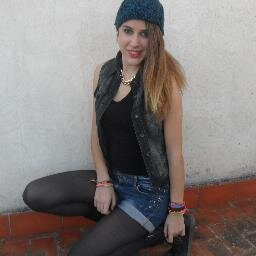 Claudiaa:3 Cosecha del 99. 14 años dando por culo. BelieberForLife 3. It's simple, follow me.