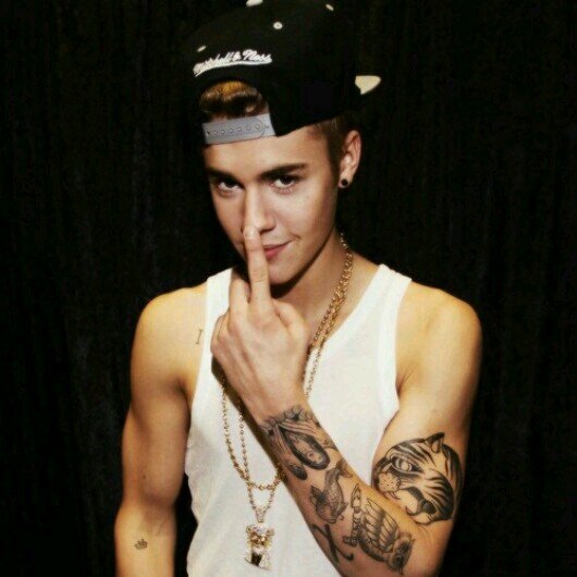 @justin bieber #Belieber JUSTIN FOLLOW ME ♥