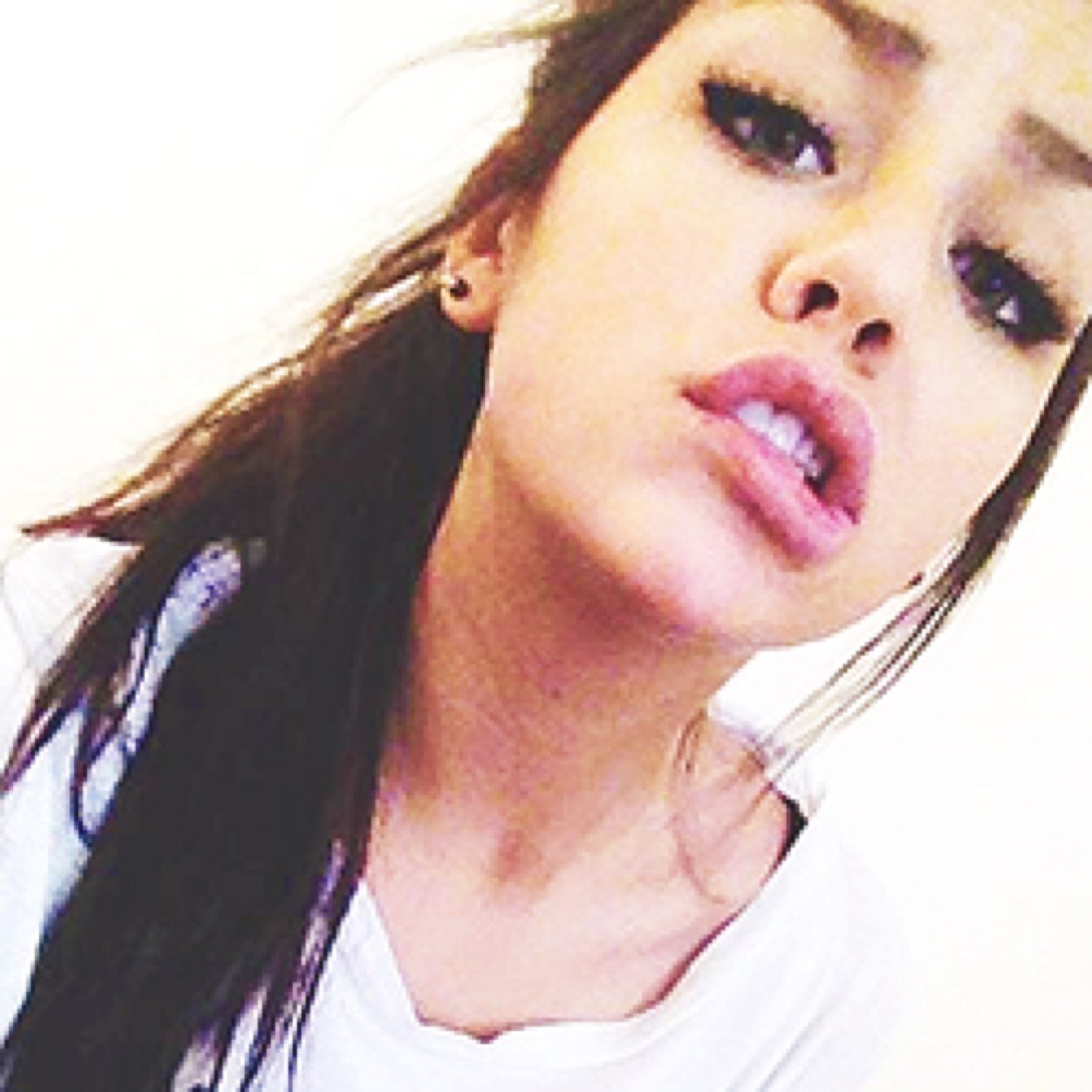 ttoxicant's profile picture. Idk i want sleep.