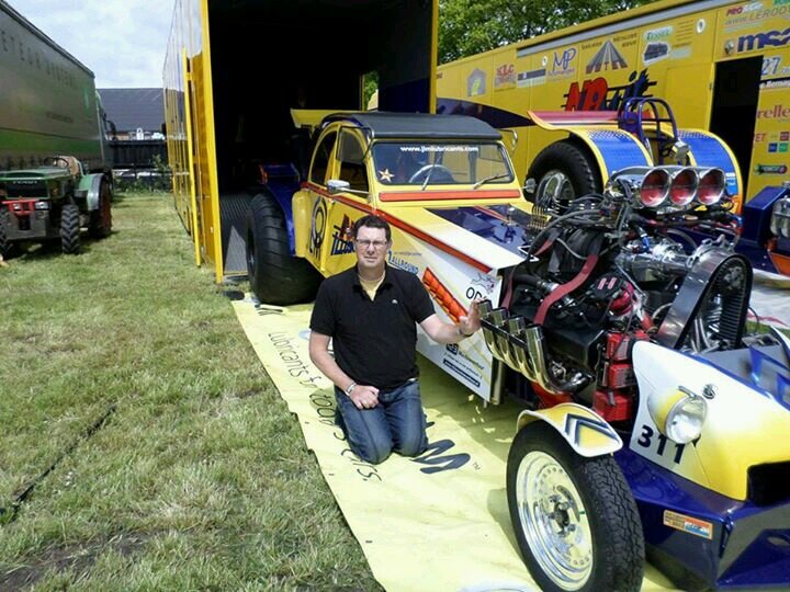 wallypijlman's profile picture. ik kijk graag bij tractorpulling
rij voor kia,vw, audi 
luister graag naar country muziek