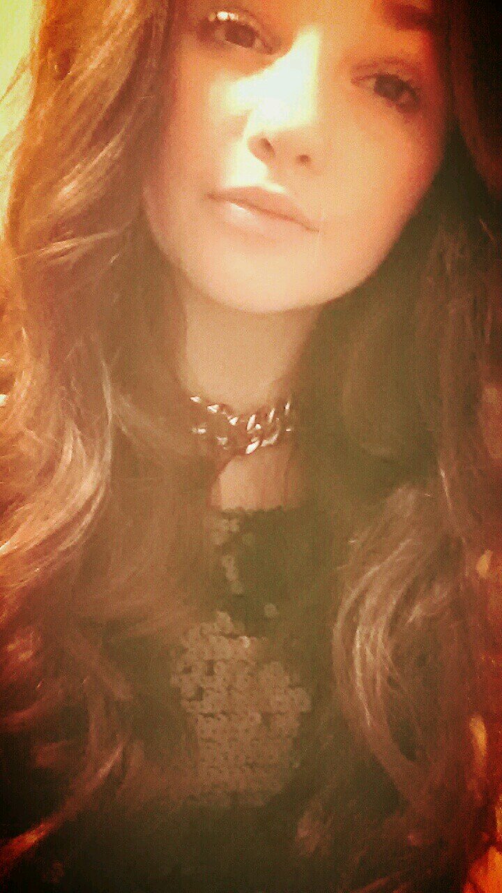 EllieLouise_oxo's profile picture. OLD ACCOUNT!! FOLLOW @ELLIELOUISEE_OX