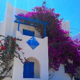 Pelagos Studios is  located on the island of Paros, Greece. Surrounded by beaches, landmarks and culture. https://t.co/6WOdjLsdiI