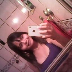 sou divertida kkkkk...e odeio falsidades e etc...