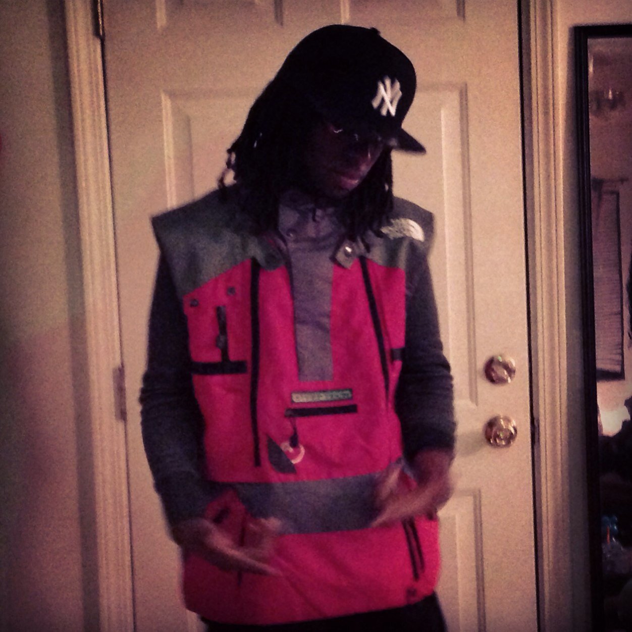 Oh Gwad Oh Gwad Long Hair Dont Care #teamF.I.Y.AFam #iteam #teamKB24 #teamLakers #team252 #teamCancer
FCK THE WORLD POPZ R.I.P 2 THE DC B4 ME 06151966-08052000