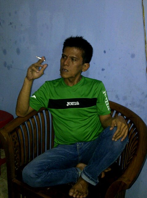 Mencari tmn yg selalu ada di saat aq butuh ... Me pin 26A6FB96