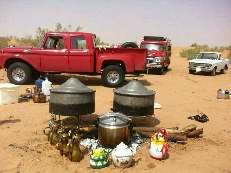 في الحياة.. قد تخسر حلمًا.. وقد تفقد حلمًا.. وقد تتنازل عن أمنية.. لكن تأكد ألا تخسر نفسك أبدًا.