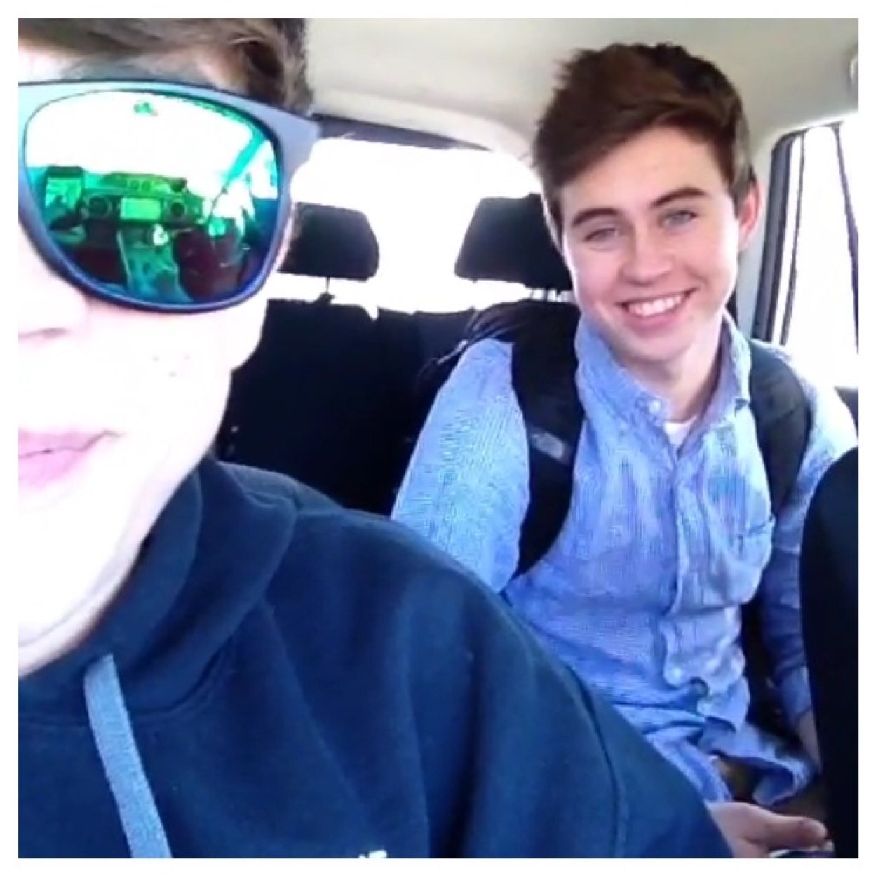 I love Nash,Hayes,O2L,Christian,Cameron,Matt, Shawn,Aaron,and Ariana Grande!! 1/2 of the feget patrol.