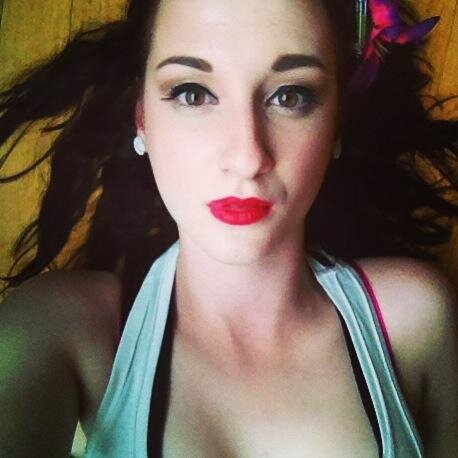 BarelyFNTweets's profile picture. Horseback Rider, Cracker Eater, Unwise, Good Time, Enjoys Naps and Long Showers. Oh, and I'm funny, at least that's what my dad says.