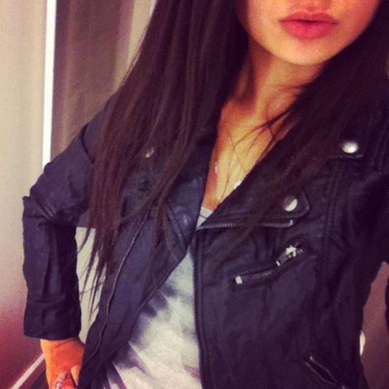 BeliciaMeniguzz's profile picture. The worst thing ever isn't losing who you love, it's seeing them loving someone else.